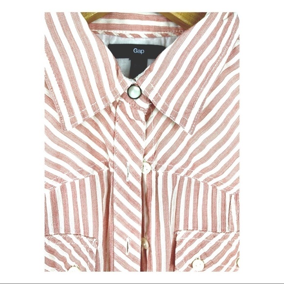 GAP-PINK AND WHITE STRIPED BUTTON DOWN OXFORD 0811 - Picture 1 of 3